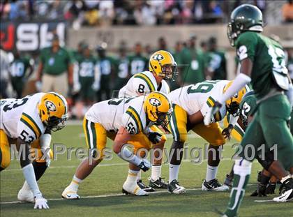 Thumbnail 3 in Harrison vs. Cass Tech (Big Day VII Prep Showdown) photogallery.