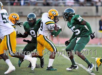 Thumbnail 1 in Harrison vs. Cass Tech (Big Day VII Prep Showdown) photogallery.