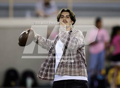 Thumbnail 3 in Liberty vs Saguaro photogallery.