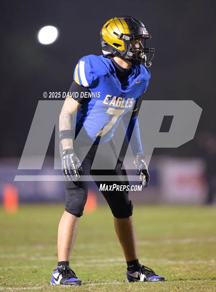 Thumbnail 2 in Bakersfield Christian vs La Habra (CIF SoCal Regional Div 2-AA) photogallery.