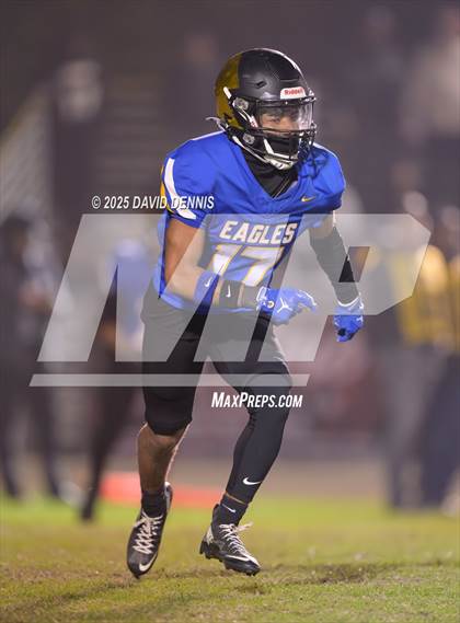 Thumbnail 3 in Bakersfield Christian vs La Habra (CIF SoCal Regional Div 2-AA) photogallery.