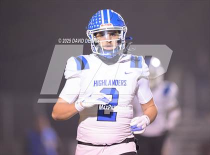Thumbnail 1 in Bakersfield Christian vs La Habra (CIF SoCal Regional Div 2-AA) photogallery.