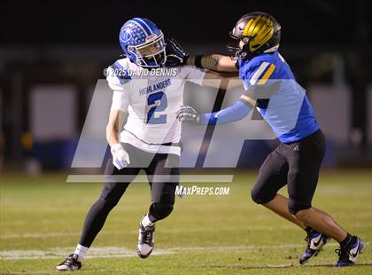 Thumbnail 3 in Bakersfield Christian vs La Habra (CIF SoCal Regional Div 2-AA) photogallery.