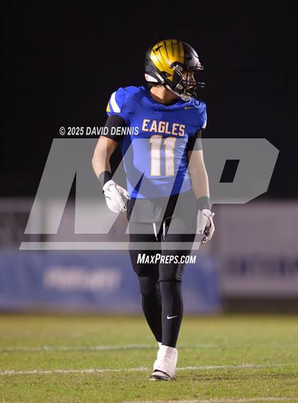 Thumbnail 2 in Bakersfield Christian vs La Habra (CIF SoCal Regional Div 2-AA) photogallery.