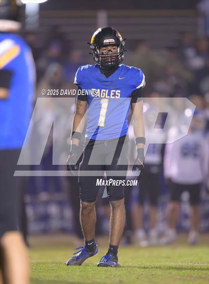 Thumbnail 2 in Bakersfield Christian vs La Habra (CIF SoCal Regional Div 2-AA) photogallery.