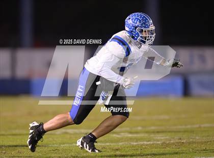 Thumbnail 2 in Bakersfield Christian vs La Habra (CIF SoCal Regional Div 2-AA) photogallery.