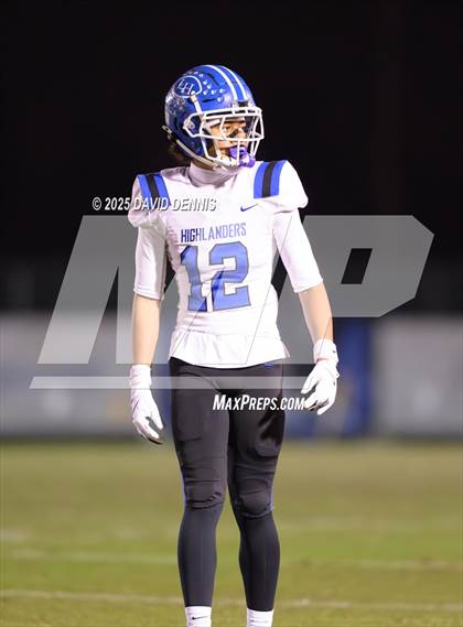 Thumbnail 3 in Bakersfield Christian vs La Habra (CIF SoCal Regional Div 2-AA) photogallery.