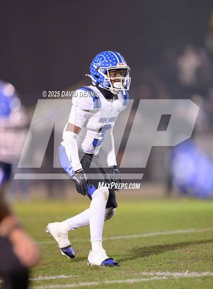 Thumbnail 3 in Bakersfield Christian vs La Habra (CIF SoCal Regional Div 2-AA) photogallery.
