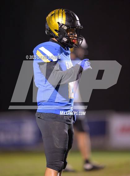 Thumbnail 3 in Bakersfield Christian vs La Habra (CIF SoCal Regional Div 2-AA) photogallery.