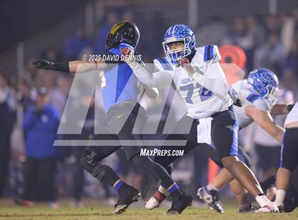 Thumbnail 3 in Bakersfield Christian vs La Habra (CIF SoCal Regional Div 2-AA) photogallery.