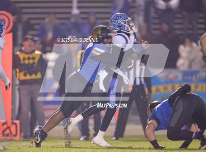 Thumbnail 2 in Bakersfield Christian vs La Habra (CIF SoCal Regional Div 2-AA) photogallery.