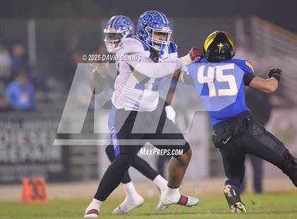 Thumbnail 3 in Bakersfield Christian vs La Habra (CIF SoCal Regional Div 2-AA) photogallery.