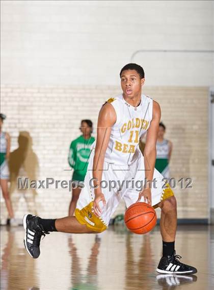 Thumbnail 1 in South Oak Cliff vs. Bryan Adams (UIL 4A Bi-District Playoffs) photogallery.