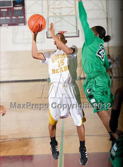 Thumbnail 1 in South Oak Cliff vs. Bryan Adams (UIL 4A Bi-District Playoffs) photogallery.