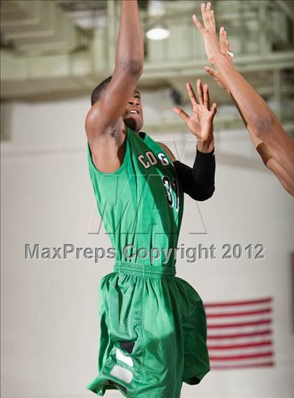 Thumbnail 2 in South Oak Cliff vs. Bryan Adams (UIL 4A Bi-District Playoffs) photogallery.