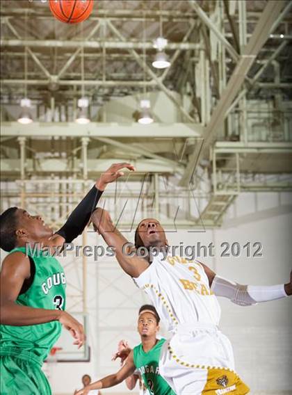 Thumbnail 2 in South Oak Cliff vs. Bryan Adams (UIL 4A Bi-District Playoffs) photogallery.