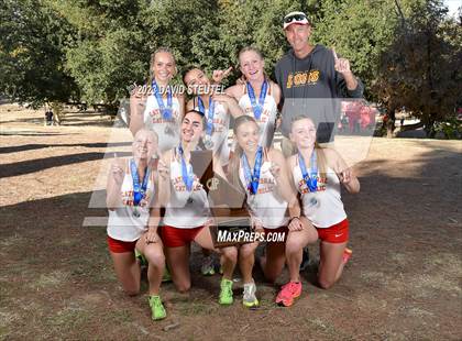 Thumbnail 3 in CIF State Cross Country Championships (Girls Awards) photogallery.