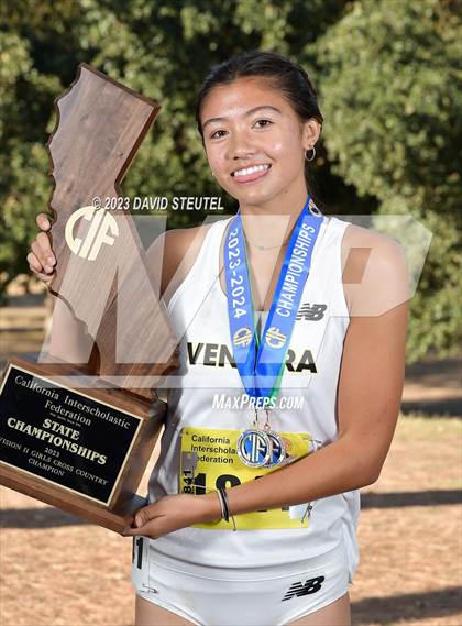 Thumbnail 1 in CIF State Cross Country Championships (Girls Awards) photogallery.