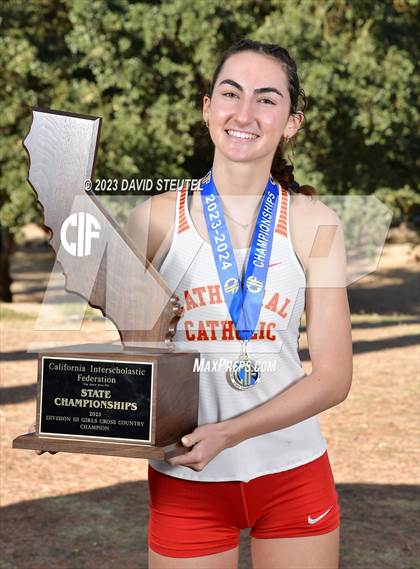 Thumbnail 2 in CIF State Cross Country Championships (Girls Awards) photogallery.