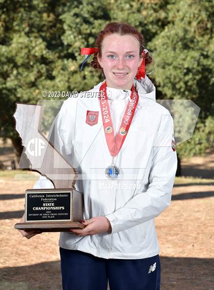 Thumbnail 3 in CIF State Cross Country Championships (Girls Awards) photogallery.