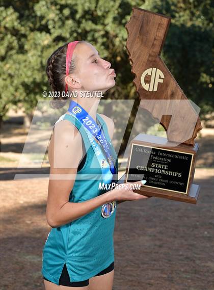 Thumbnail 2 in CIF State Cross Country Championships (Girls Awards) photogallery.