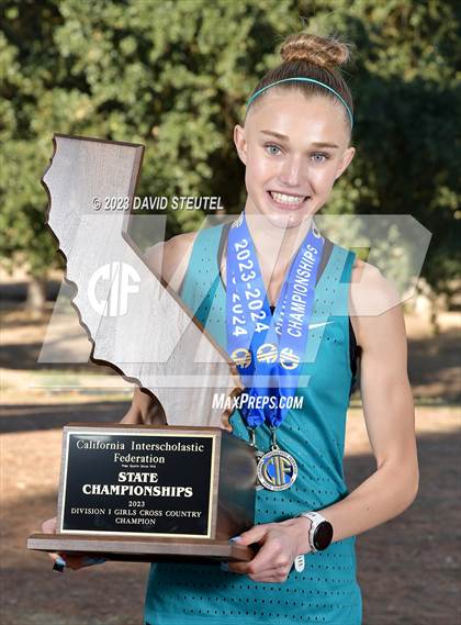 Thumbnail 2 in CIF State Cross Country Championships (Girls Awards) photogallery.