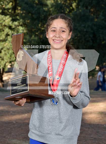 Thumbnail 3 in CIF State Cross Country Championships (Girls Awards) photogallery.