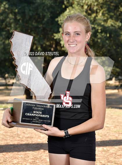 Thumbnail 2 in CIF State Cross Country Championships (Girls Awards) photogallery.
