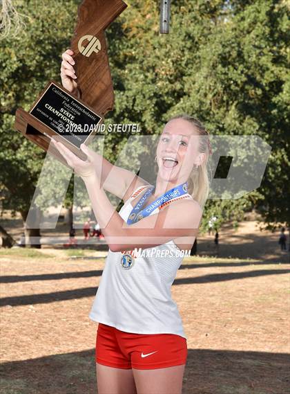 Thumbnail 1 in CIF State Cross Country Championships (Girls Awards) photogallery.