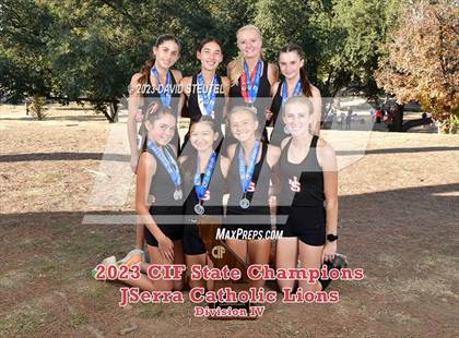 Thumbnail 2 in CIF State Cross Country Championships (Girls Awards) photogallery.