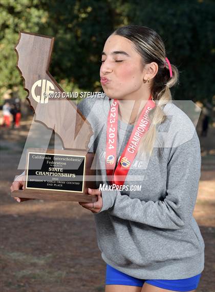 Thumbnail 1 in CIF State Cross Country Championships (Girls Awards) photogallery.
