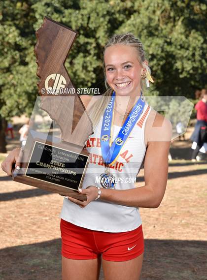 Thumbnail 2 in CIF State Cross Country Championships (Girls Awards) photogallery.
