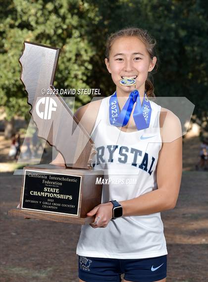 Thumbnail 2 in CIF State Cross Country Championships (Girls Awards) photogallery.