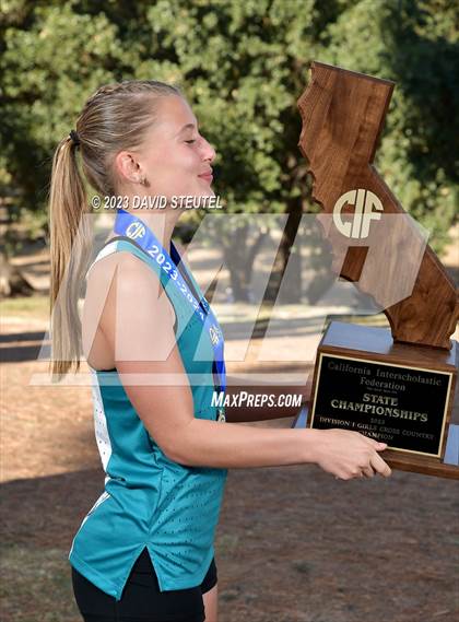 Thumbnail 2 in CIF State Cross Country Championships (Girls Awards) photogallery.