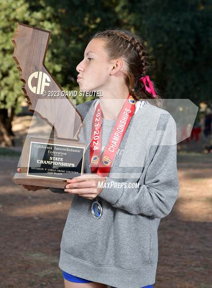 Thumbnail 2 in CIF State Cross Country Championships (Girls Awards) photogallery.