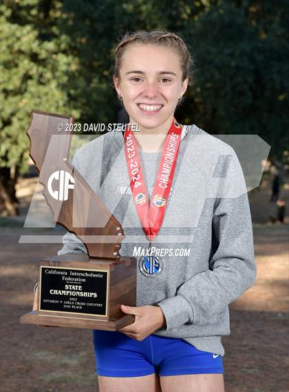 Thumbnail 3 in CIF State Cross Country Championships (Girls Awards) photogallery.