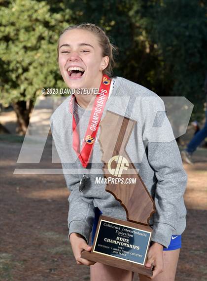 Thumbnail 1 in CIF State Cross Country Championships (Girls Awards) photogallery.