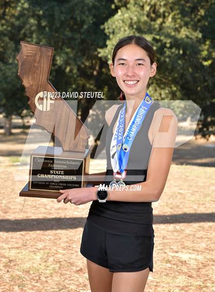 Thumbnail 2 in CIF State Cross Country Championships (Girls Awards) photogallery.