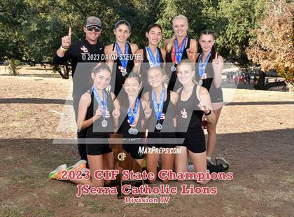 Thumbnail 2 in CIF State Cross Country Championships (Girls Awards) photogallery.