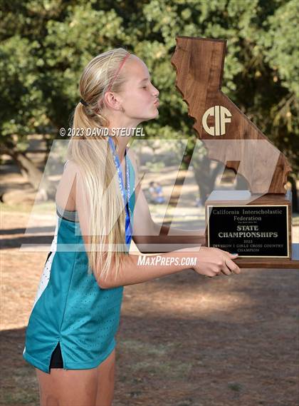 Thumbnail 3 in CIF State Cross Country Championships (Girls Awards) photogallery.
