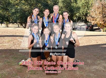Thumbnail 2 in CIF State Cross Country Championships (Girls Awards) photogallery.