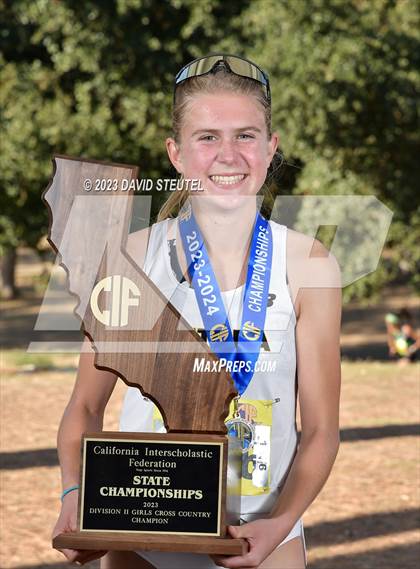 Thumbnail 1 in CIF State Cross Country Championships (Girls Awards) photogallery.