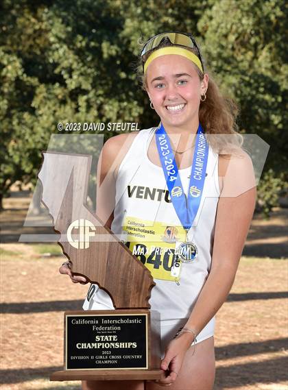 Thumbnail 2 in CIF State Cross Country Championships (Girls Awards) photogallery.