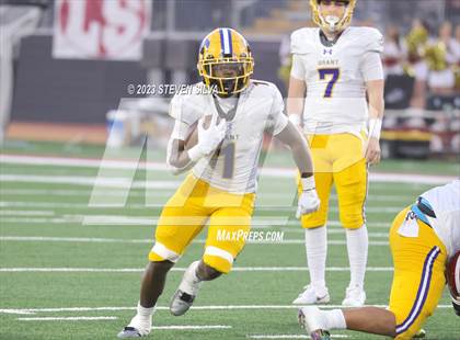 Thumbnail 1 in Grant vs. La Serna (CIF Division 2-AA State Final) photogallery.