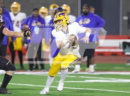 Thumbnail 1 in Grant vs. La Serna (CIF Division 2-AA State Final) photogallery.