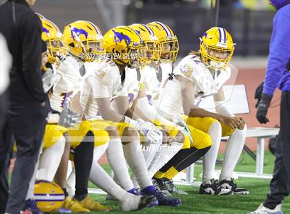 Thumbnail 2 in Grant vs. La Serna (CIF Division 2-AA State Final) photogallery.