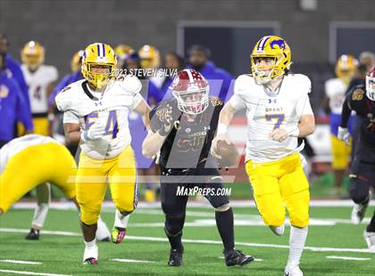 Thumbnail 1 in Grant vs. La Serna (CIF Division 2-AA State Final) photogallery.