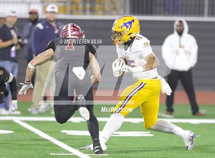 Thumbnail 3 in Grant vs. La Serna (CIF Division 2-AA State Final) photogallery.