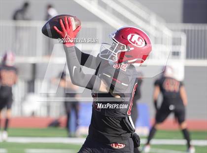 Thumbnail 2 in Grant vs. La Serna (CIF Division 2-AA State Final) photogallery.