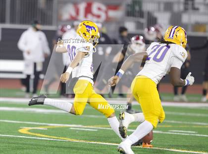 Thumbnail 1 in Grant vs. La Serna (CIF Division 2-AA State Final) photogallery.